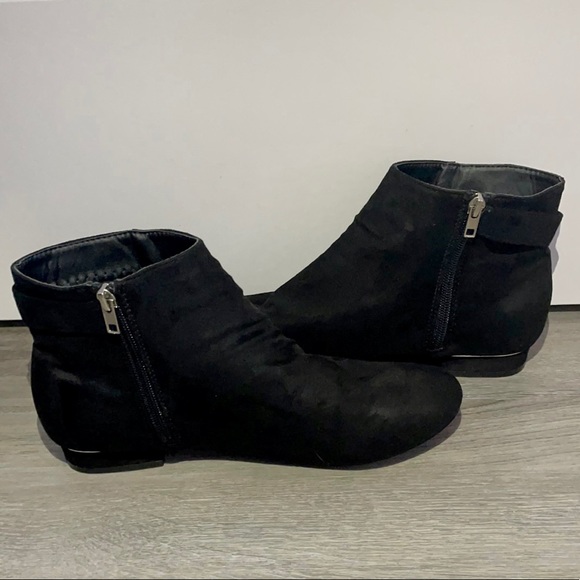 lilly morgan Short Black Suede Booties - Picture 3 of 5